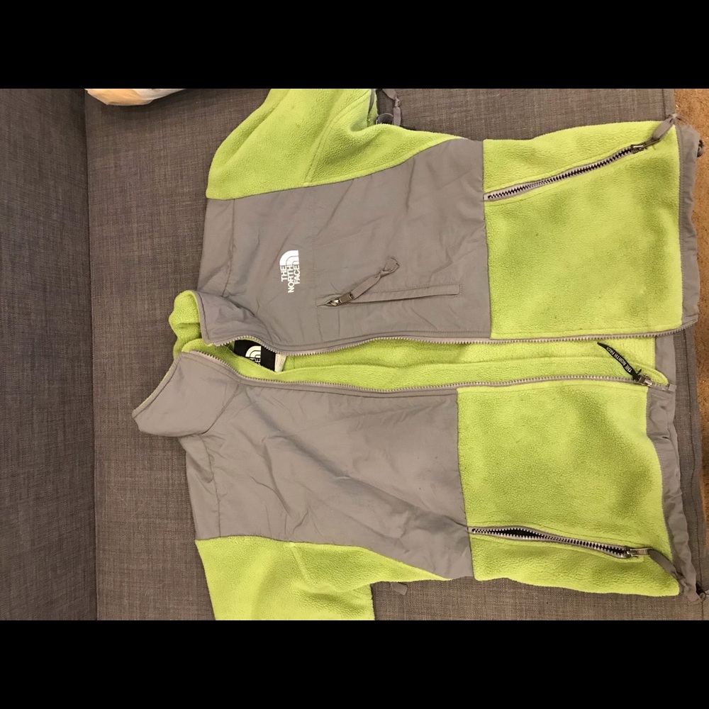 Green/Gray North Face Fleece